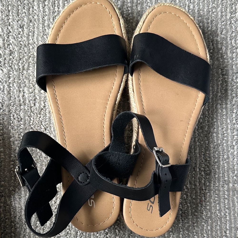 Black Sandals for Women
